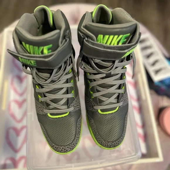 Nike Wedge Sneakers - Picture 5 of 5